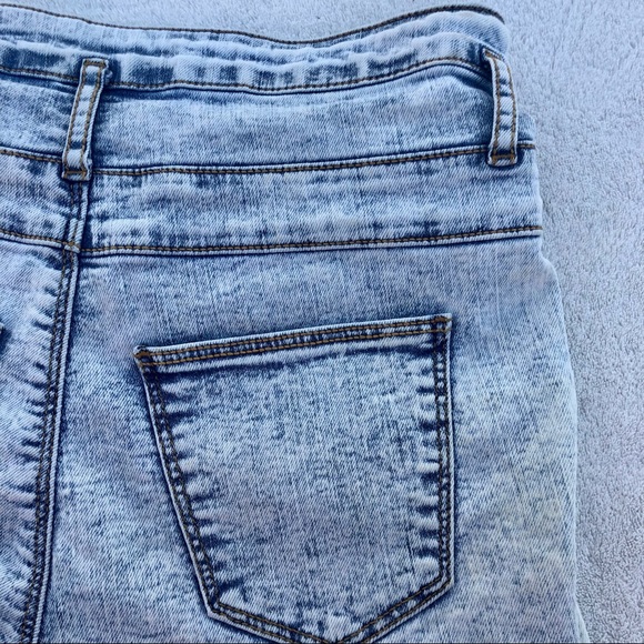 Refuge Shorts Jean Short Distress High Rise Acid Wash Sz.4 - Picture 4 of 8